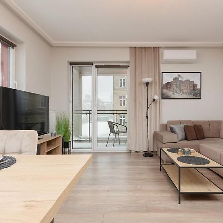 Modern One Bedroom Apartment With Parking In Lodz By Renters Prestige מראה חיצוני תמונה
